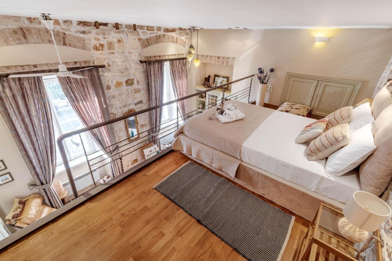 Mouragia Loft - Waterfront Old Corfu Town Lejlighed Eksteriør billede